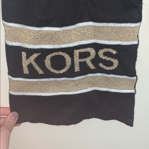 NWT Michael Kors Scarf - Picture 3 of 4